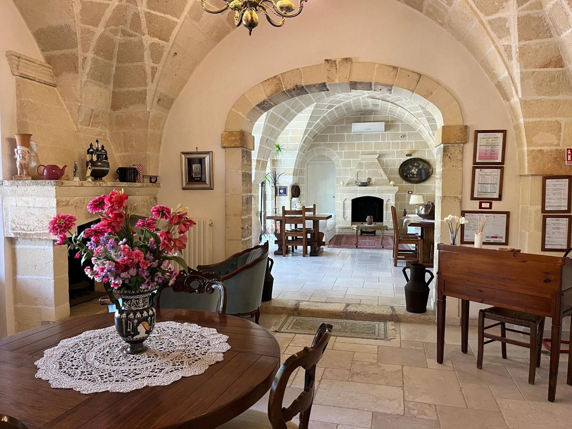 Masseria La Camardia Sava Exterior photo