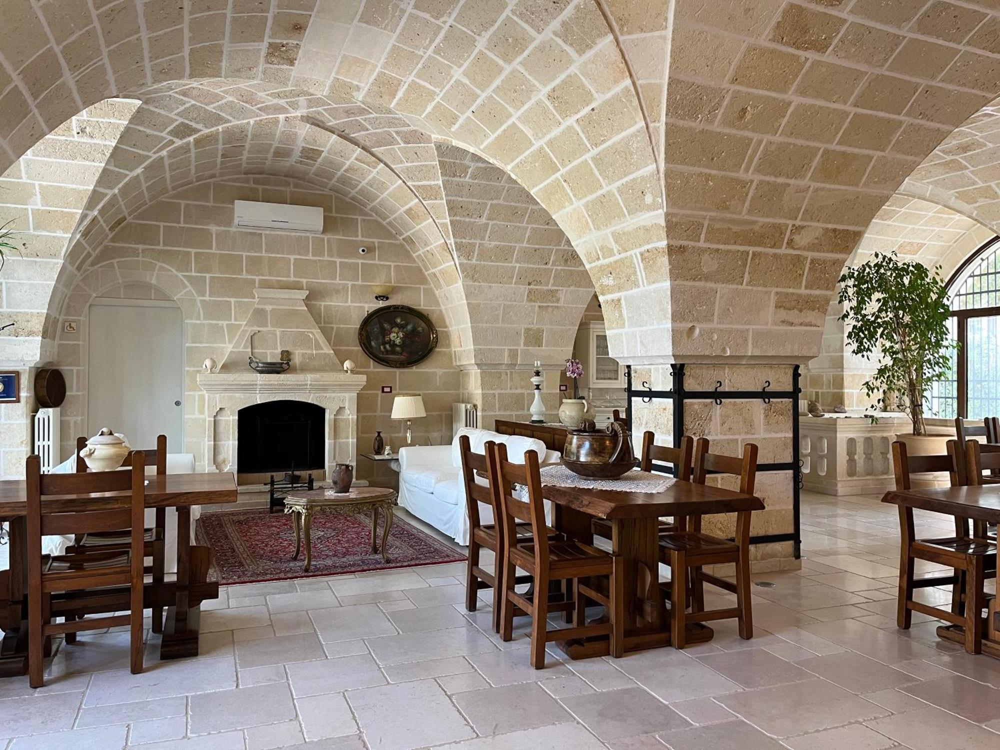 Masseria La Camardia Sava Exterior photo