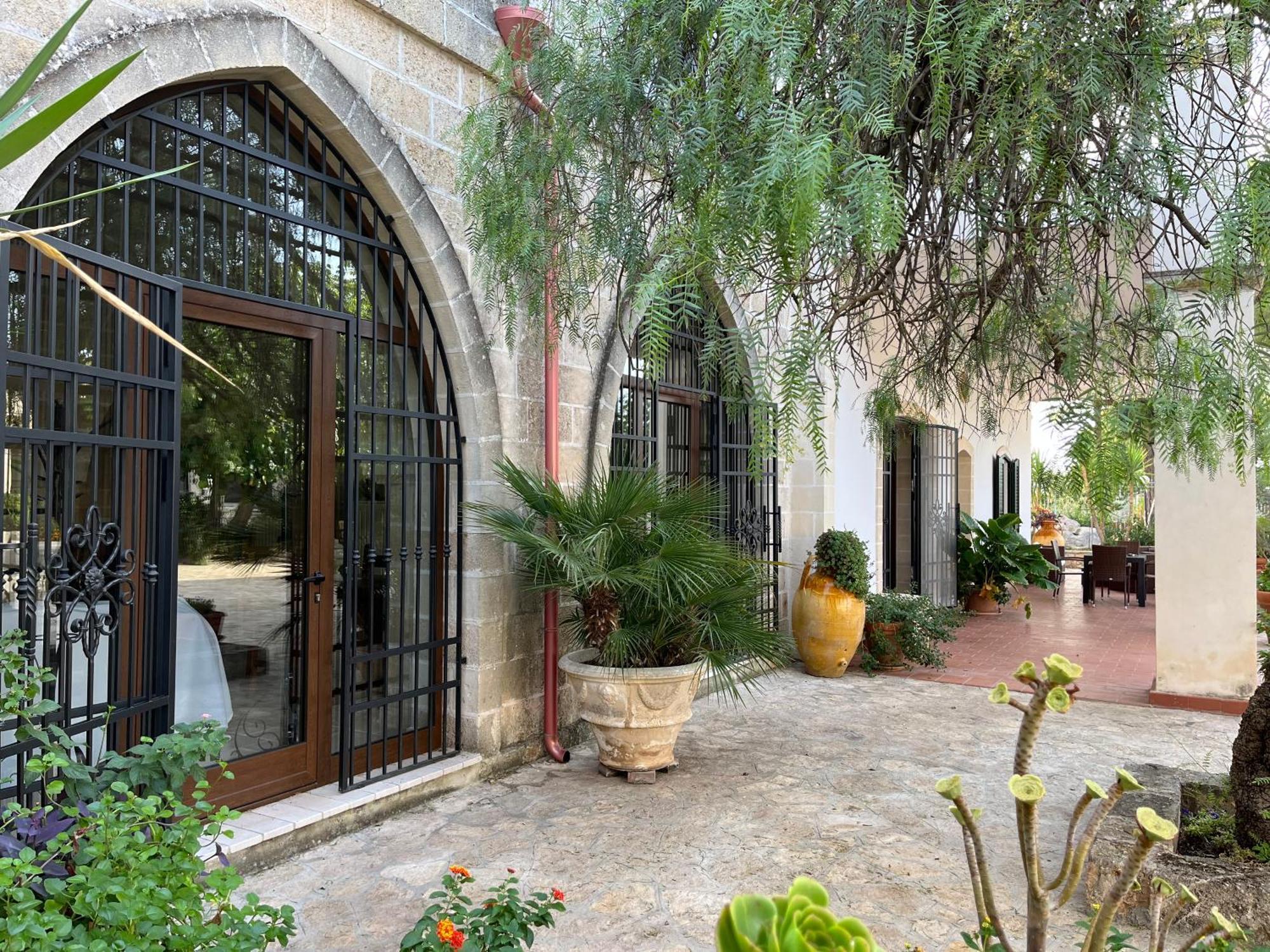 Masseria La Camardia Sava Exterior photo