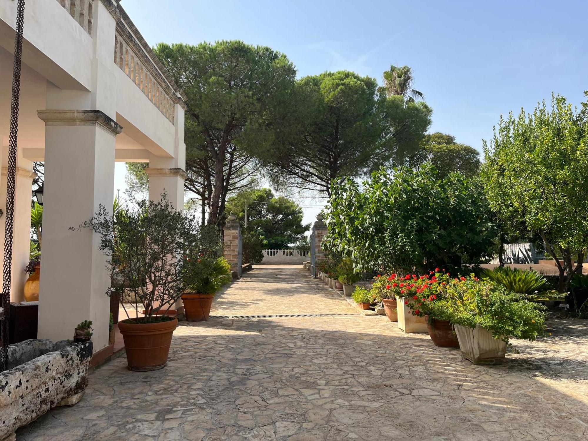 Masseria La Camardia Sava Exterior photo